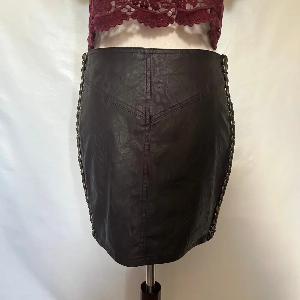 Y2K Andrew Charles Faux Leather Mini Skirt 26 Grunge Punk Brass Chain Festival
